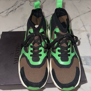 Men’s Valentino lace up Sneaker